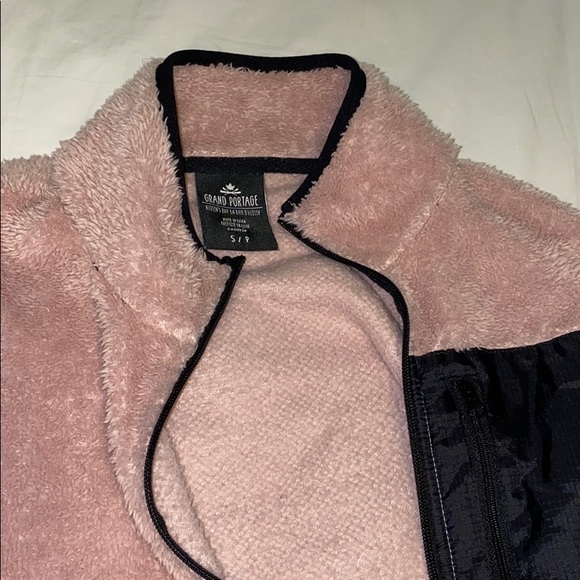 Hudson’s Bay pink fleece zip up - Picture 2 of 3